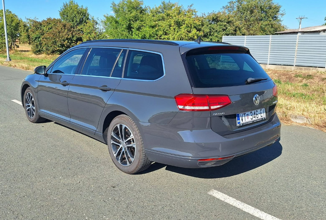 Volkswagen Passat 2.0 TDI DSG — sličica 4