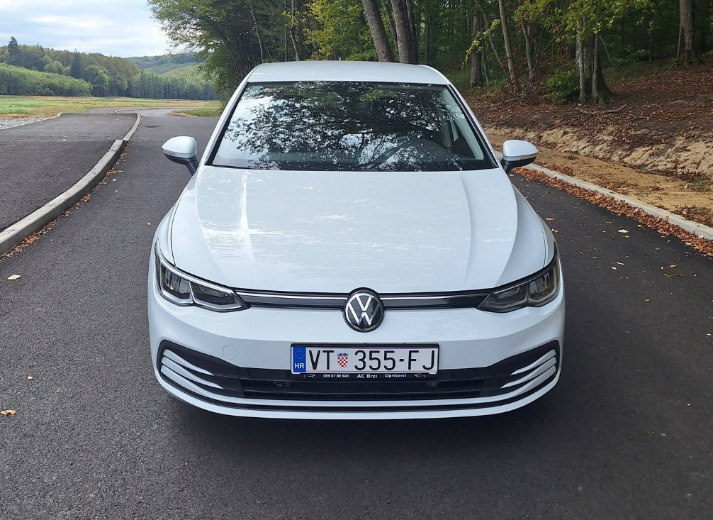 Volkswagen Golf 8 2.0 TDI