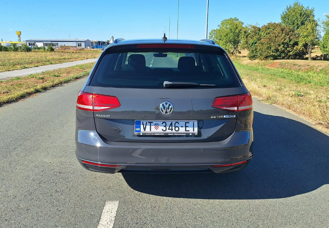 Volkswagen Passat 2.0 TDI DSG — sličica 3