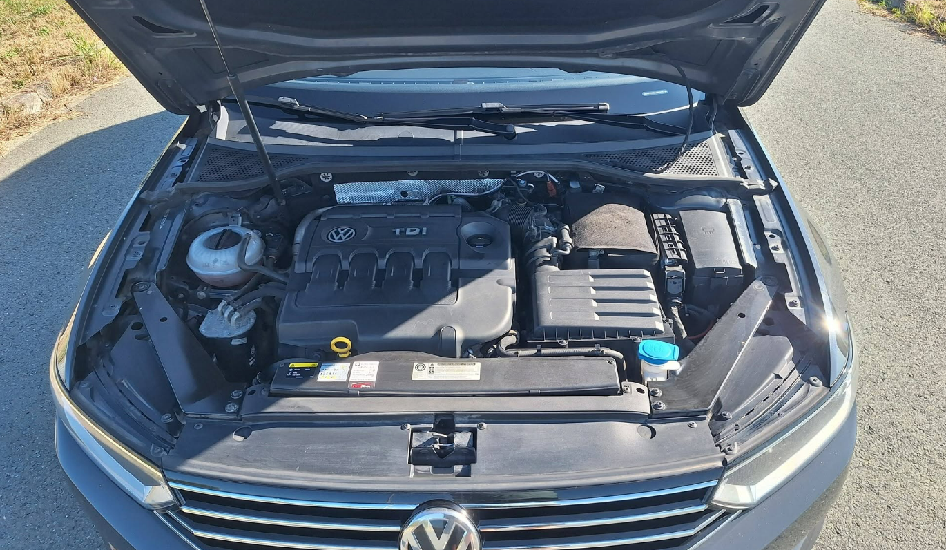 Volkswagen Passat 2.0 TDI DSG — sličica 9